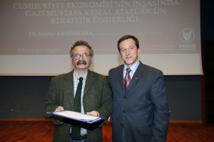 Dr.Serdar Şahinkaya-Prof.Dr.Erinç Yeldan