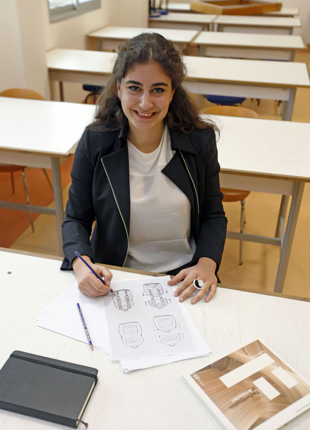 Yaşar Üniversitesi Mimarlık Fakültesi öğrencisi İdil Kantarcı “Geleceğin Televizyonu Tasarım Yarışması”nda 3’üncü oldu…