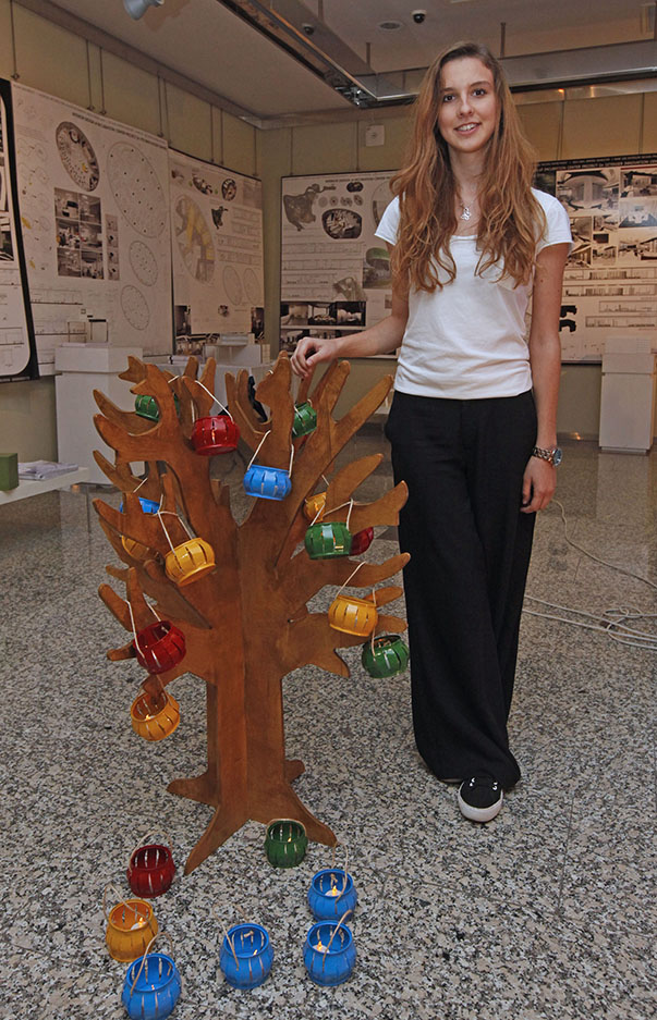 Burcu Gürgit, atık marangoz malzemelerinden mum ağacı projesi